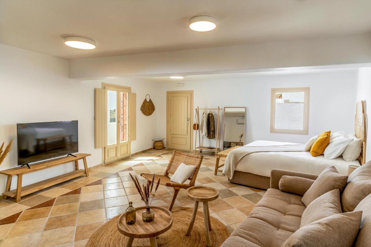 Vacay Suites Firostefani Buitenkant foto